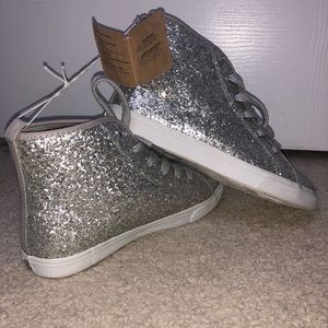 BRAND NEW SPARKLY SNEAKERS